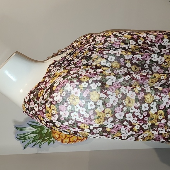 Torrid - Crinkle Chiffon Smocked Blouson Sleeve Blouse in Floral​​​​​​ - Picture 7 of 14